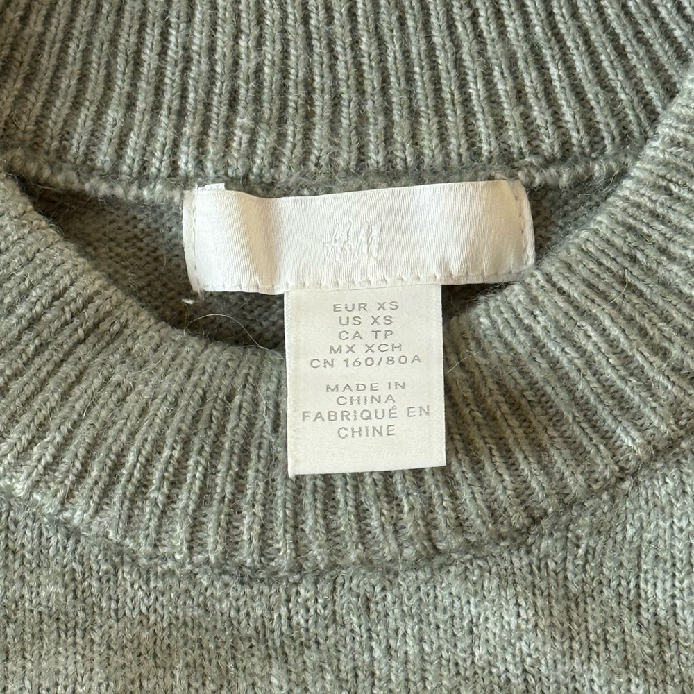 H&M Sweater - Picture 3 of 3